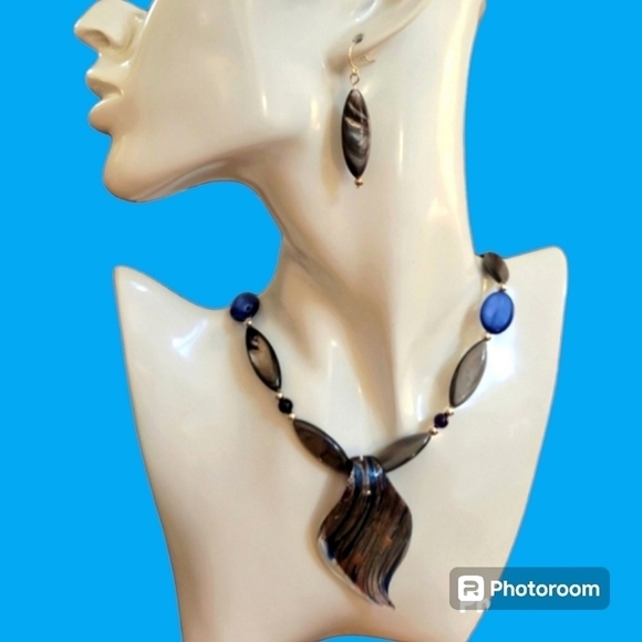 HANDMADE Gray Shell Amethyst Metal Beaded Handblown Glass Pendant Necklace - Picture 1 of 7